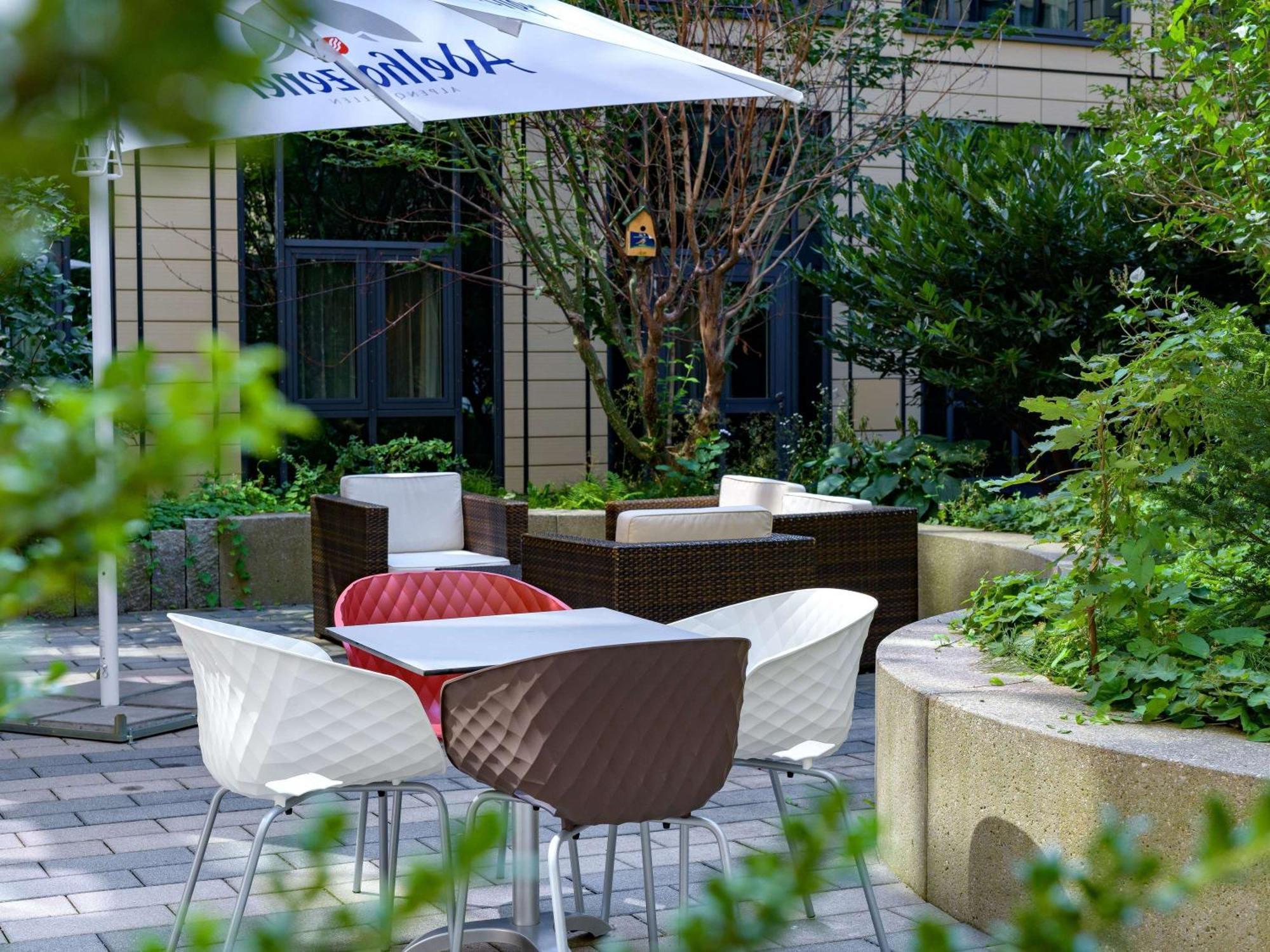 Ibis Muenchen Parkstadt Schwabing Buitenkant foto