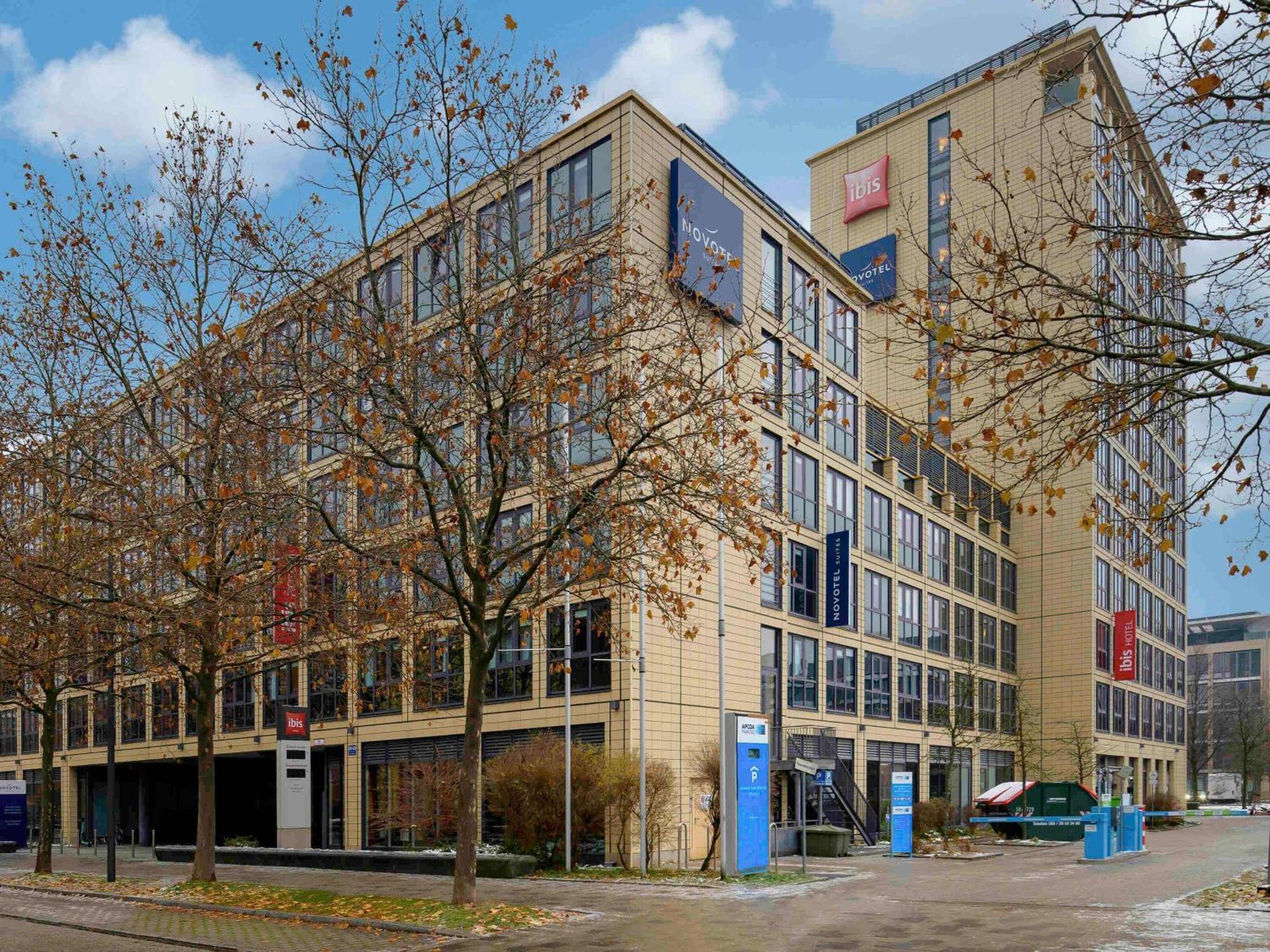 Ibis Muenchen Parkstadt Schwabing Buitenkant foto