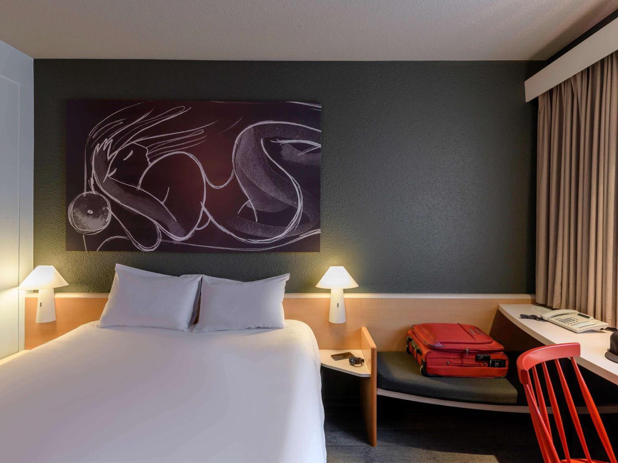 Ibis Muenchen Parkstadt Schwabing Buitenkant foto