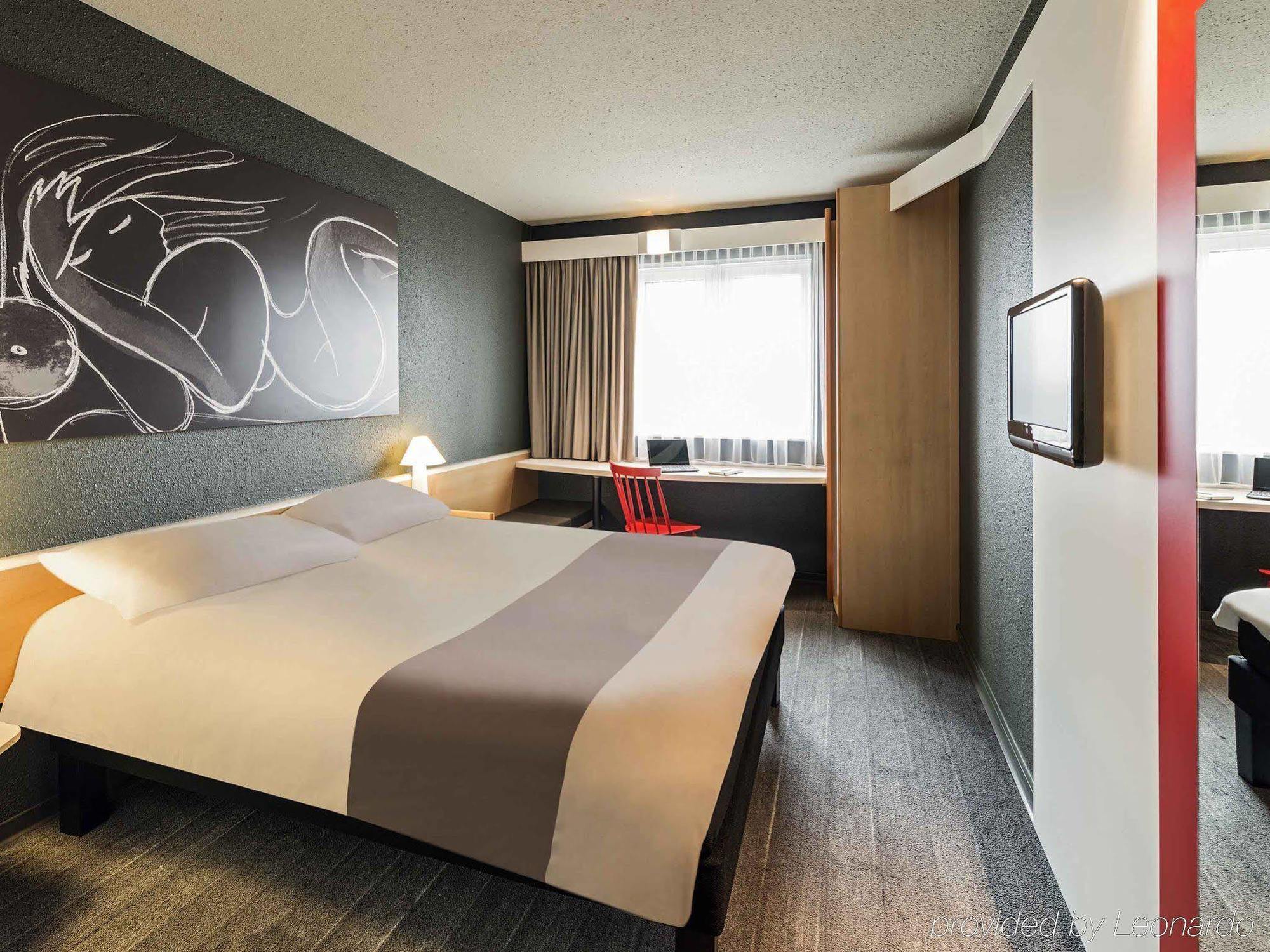 Ibis Muenchen Parkstadt Schwabing Buitenkant foto