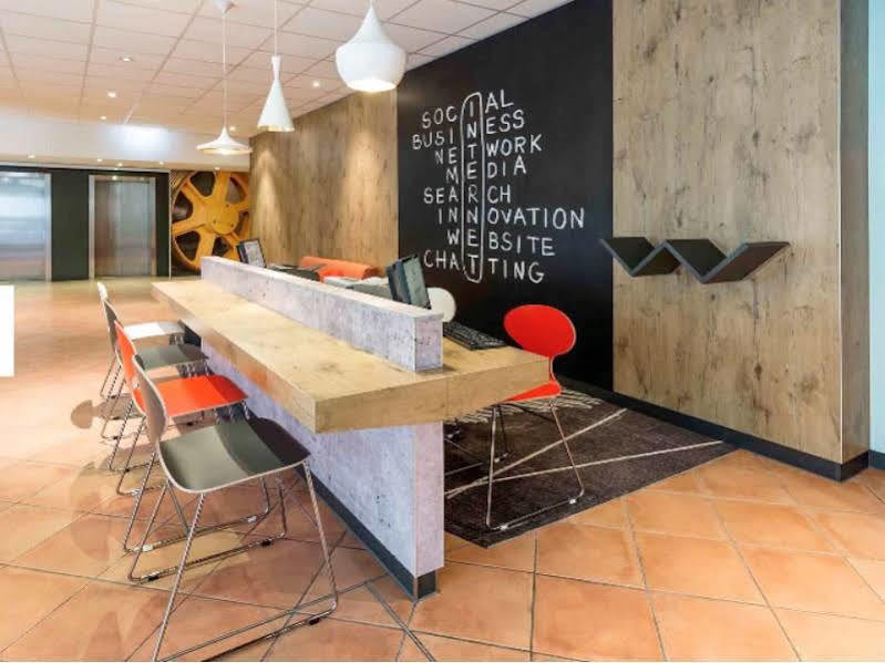 Ibis Muenchen Parkstadt Schwabing Buitenkant foto